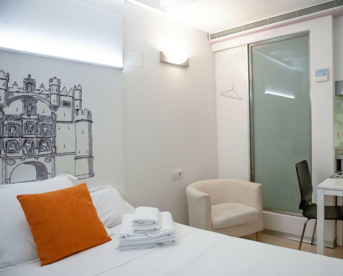 Maria Salome Aparthotel Burgos Bagian luar foto