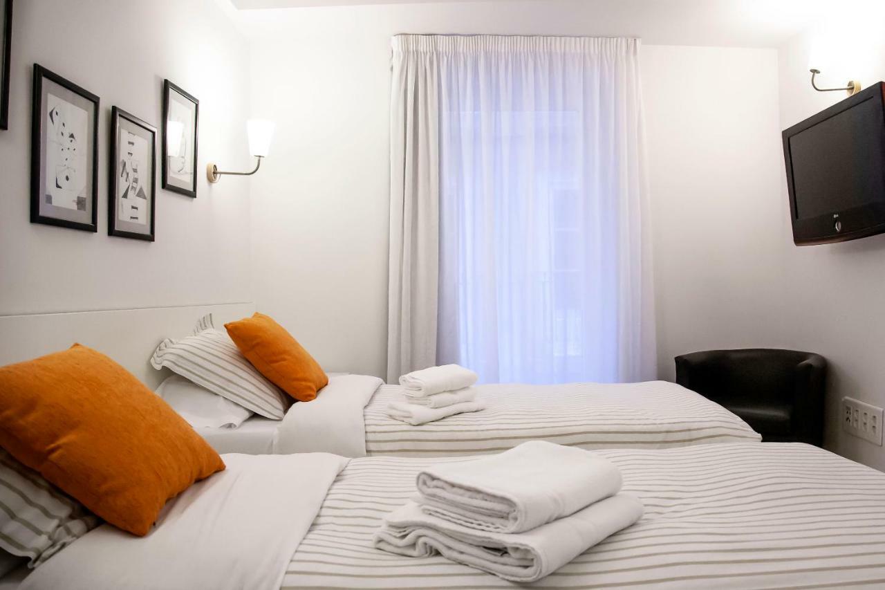Maria Salome Aparthotel Burgos Bagian luar foto